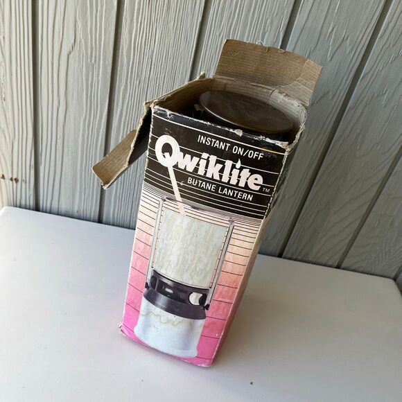 Vintage Camping Lantern – Qwiklite Quartz Ignition, Instant Start Emergency Ligh - Picture 3 of 12